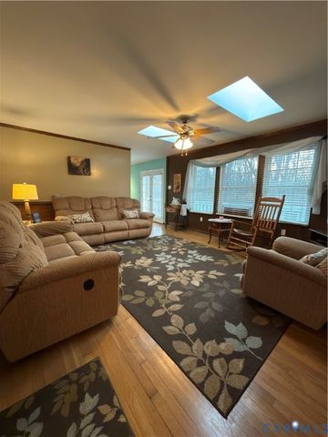 14600 Ramblewood Dr, Chester, VA 23836