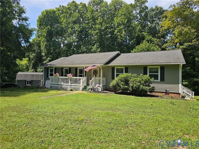 14600 Ramblewood Dr, Chester, VA 23836