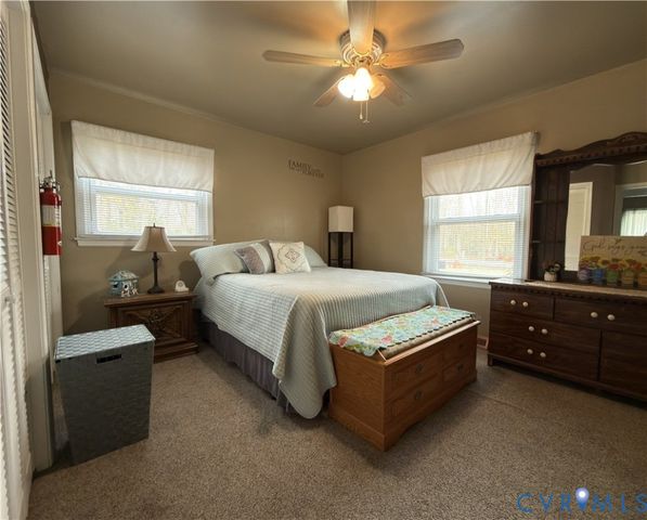 14600 Ramblewood Dr, Chester, VA 23836