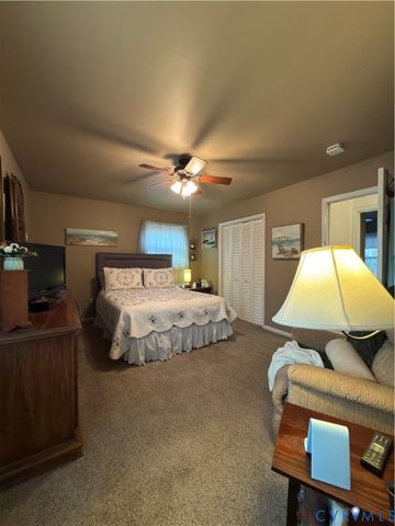14600 Ramblewood Dr, Chester, VA 23836