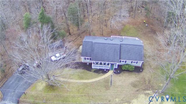 14600 Ramblewood Dr, Chester, VA 23836