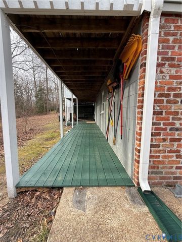 14600 Ramblewood Dr, Chester, VA 23836