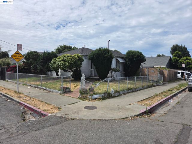 9601 D St, Oakland, CA 94603