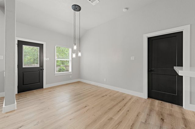 169 Forest Heights Lane, Montgomery, TX 77316