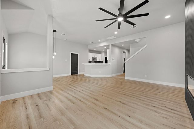 169 Forest Heights Lane, Montgomery, TX 77316