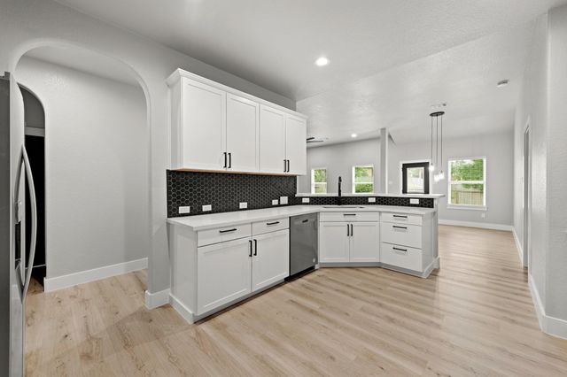 169 Forest Heights Lane, Montgomery, TX 77316