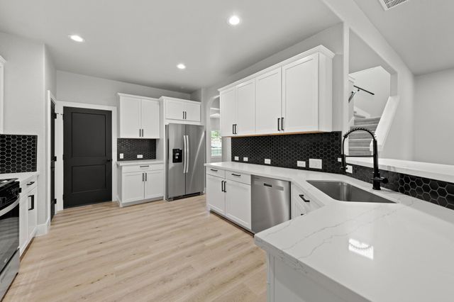 169 Forest Heights Lane, Montgomery, TX 77316