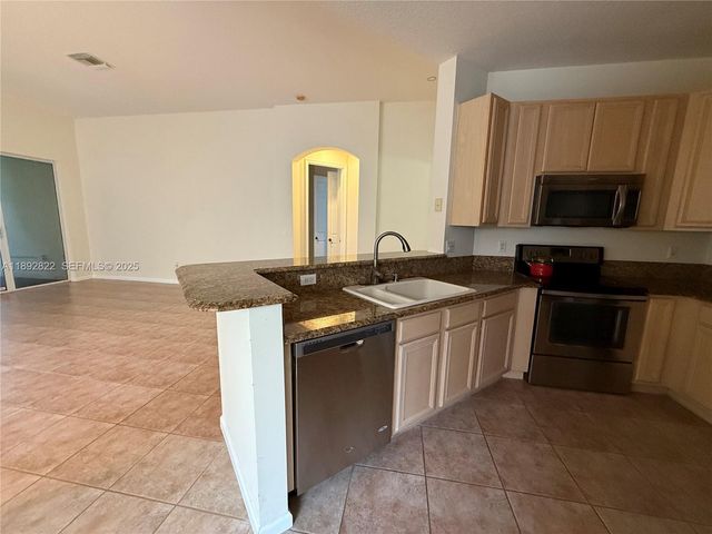 6683 Southport Drive, Boynton Beach, FL 33472