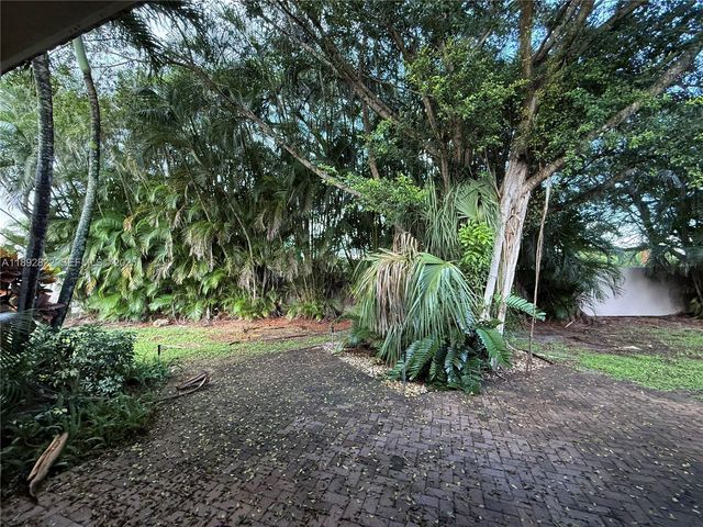 6683 Southport Drive, Boynton Beach, FL 33472