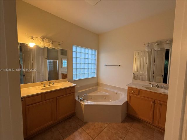 6683 Southport Drive, Boynton Beach, FL 33472