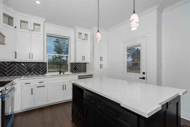 314 CR 4229, Jacksonville, TX 75766