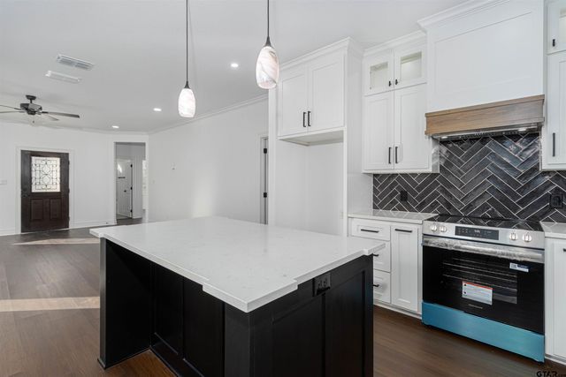 314 CR 4229, Jacksonville, TX 75766