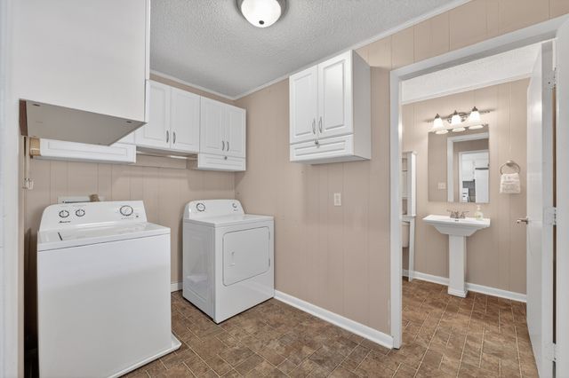 18 Town Rd, Fayetteville, TN 37334