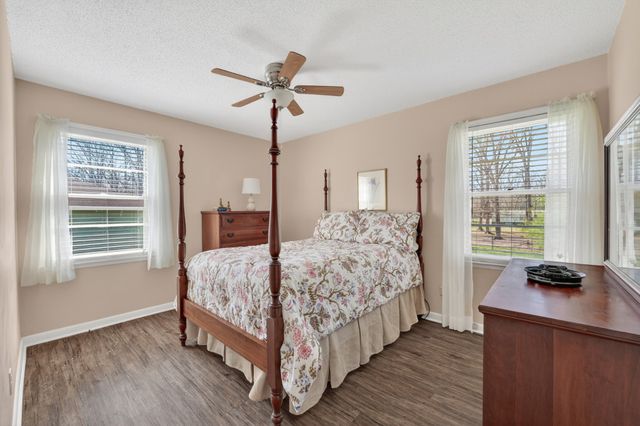 18 Town Rd, Fayetteville, TN 37334