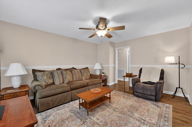 18 Town Rd, Fayetteville, TN 37334