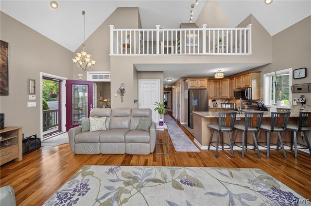 2726 Gardner Rd, Pompey, NY 13063