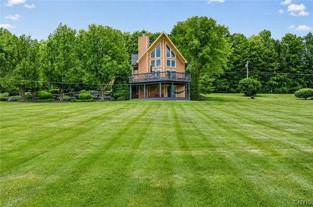 2726 Gardner Rd, Pompey, NY 13063