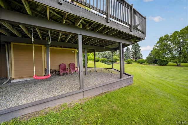 2726 Gardner Rd, Pompey, NY 13063