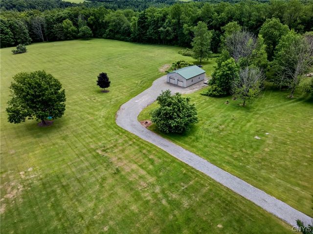 2726 Gardner Rd, Pompey, NY 13063