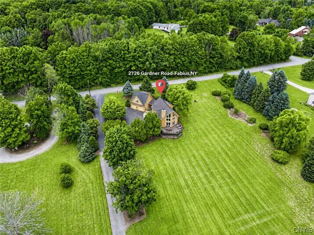 2726 Gardner Rd, Pompey, NY 13063