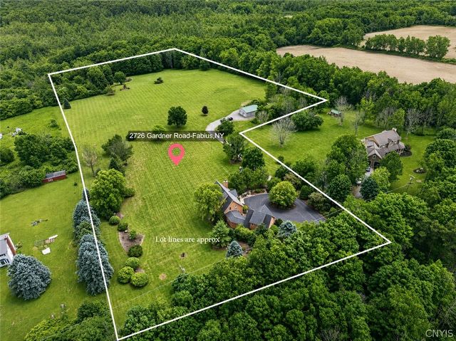 2726 Gardner Rd, Pompey, NY 13063