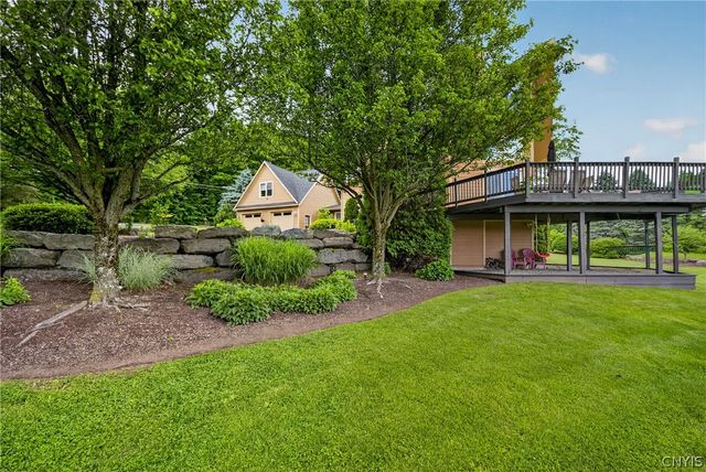 2726 Gardner Rd, Pompey, NY 13063