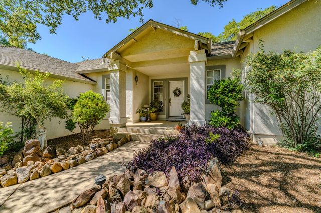 8866 Siegel St, Valley Springs, CA 95252