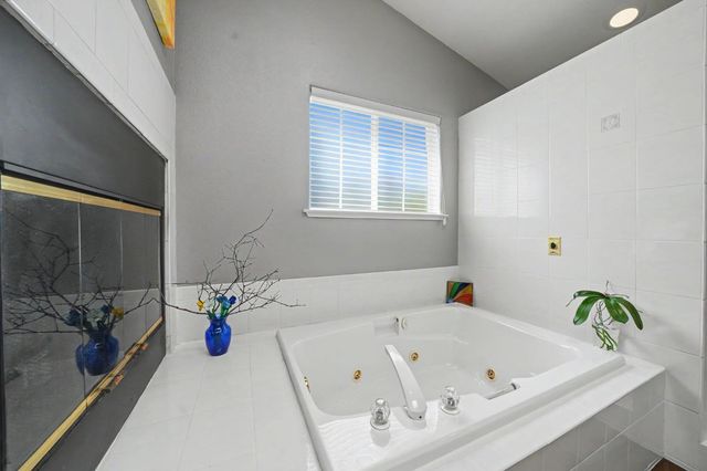 8866 Siegel St, Valley Springs, CA 95252