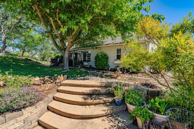 8866 Siegel St, Valley Springs, CA 95252