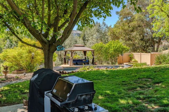8866 Siegel St, Valley Springs, CA 95252