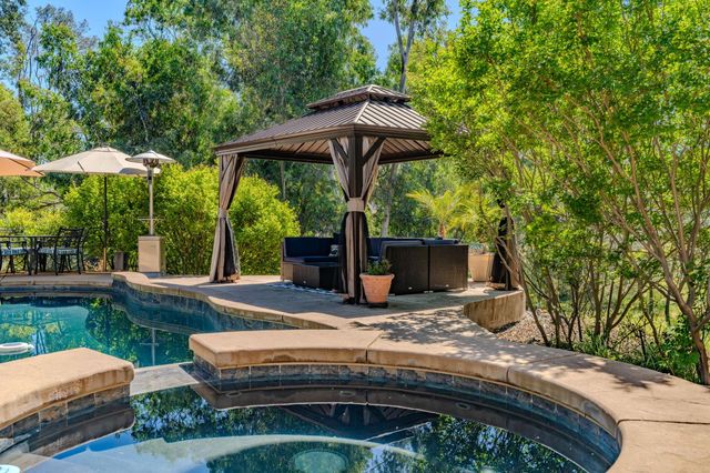 8866 Siegel St, Valley Springs, CA 95252