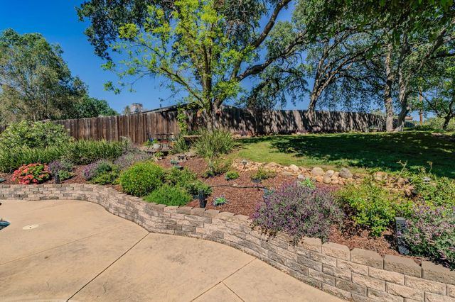 8866 Siegel St, Valley Springs, CA 95252
