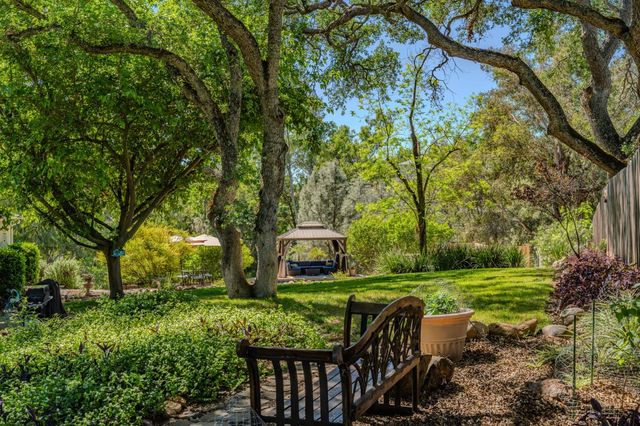 8866 Siegel St, Valley Springs, CA 95252