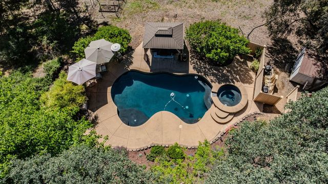 8866 Siegel St, Valley Springs, CA 95252