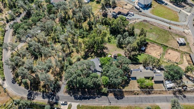 8866 Siegel St, Valley Springs, CA 95252
