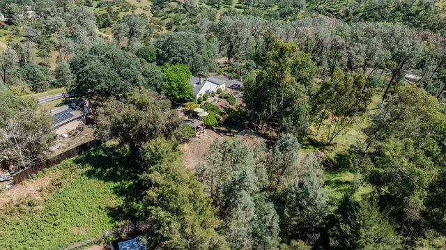 8866 Siegel St, Valley Springs, CA 95252
