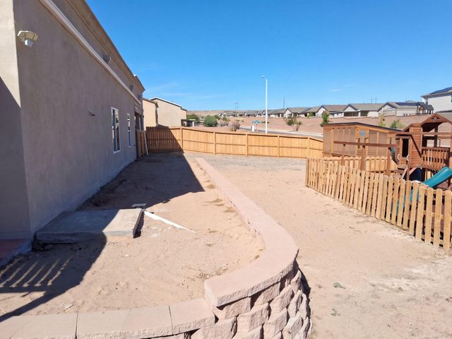 2900 Duerson Trail SW, Albuquerque, NM 87121