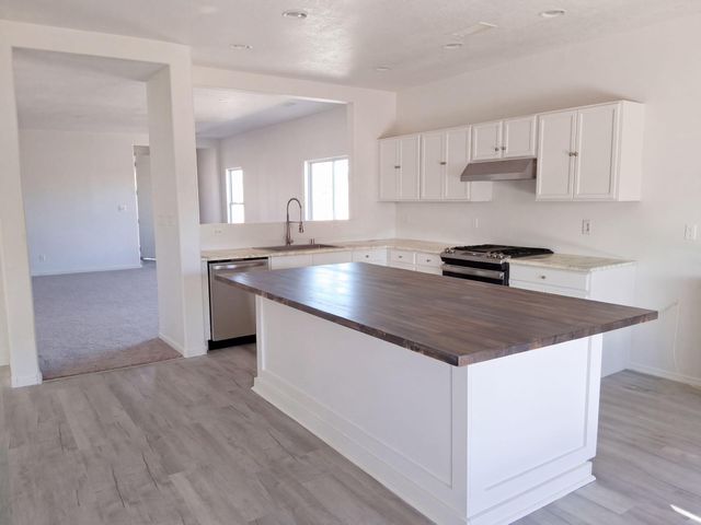 2900 Duerson Trail SW, Albuquerque, NM 87121