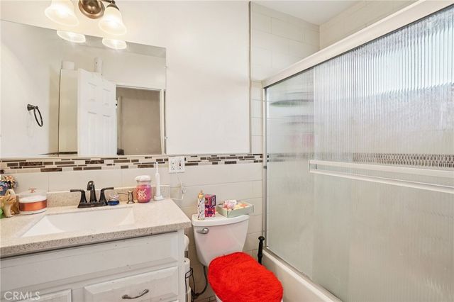 2324 E 108th, Los Angeles, CA 90059