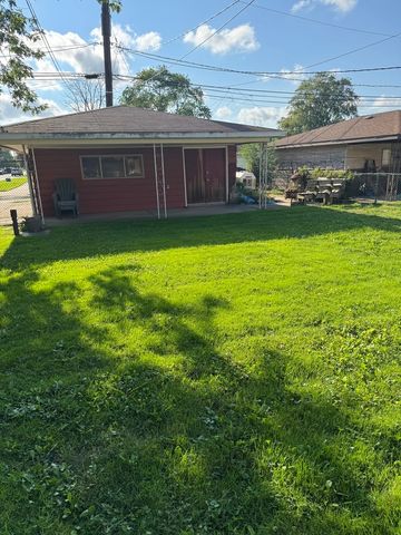 9858 S Muskegon Avenue, Chicago, IL 60617