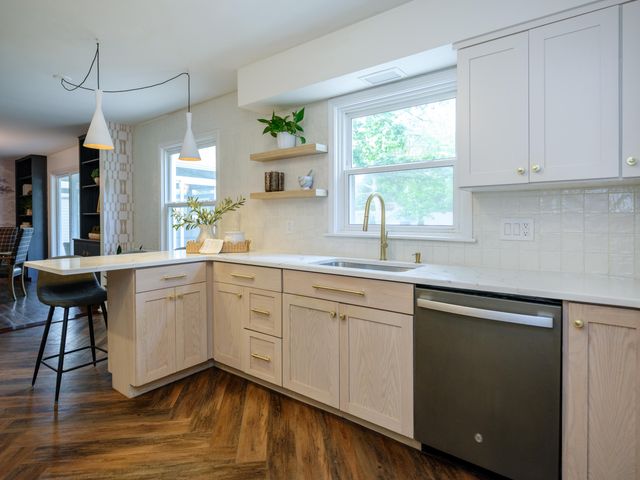 2222 Aberdeen Drive, Kalamazoo City, MI 49008