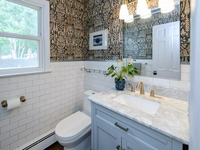 2222 Aberdeen Drive, Kalamazoo City, MI 49008