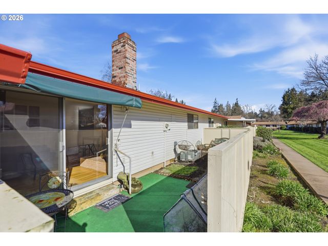 2114 Se 148TH Pl, Portland, OR 97233