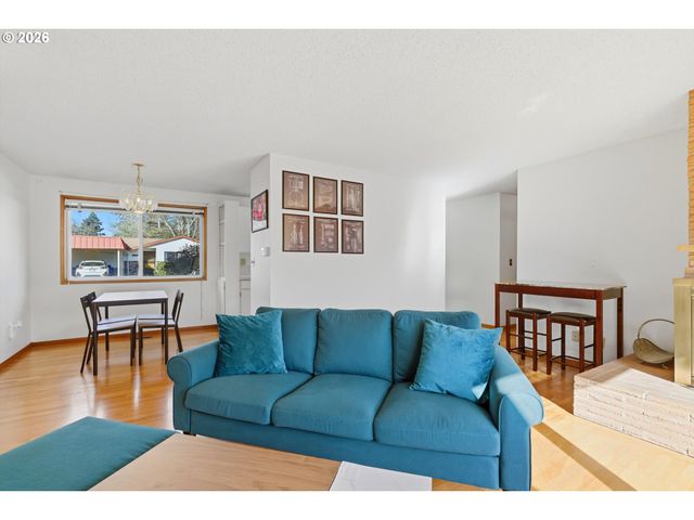 2114 Se 148TH Pl, Portland, OR 97233