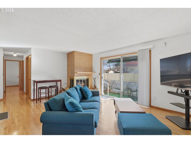 2114 Se 148TH Pl, Portland, OR 97233