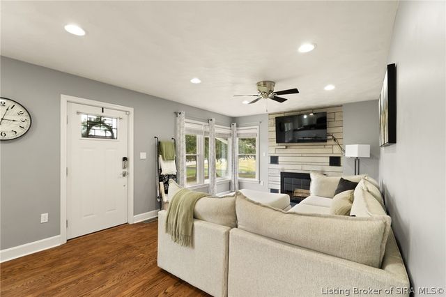 1805 Corydon New Middletown Road SE, Corydon, IN 47112