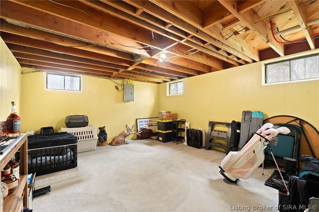 1805 Corydon New Middletown Road SE, Corydon, IN 47112