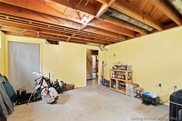 1805 Corydon New Middletown Road SE, Corydon, IN 47112