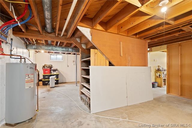 1805 Corydon New Middletown Road SE, Corydon, IN 47112