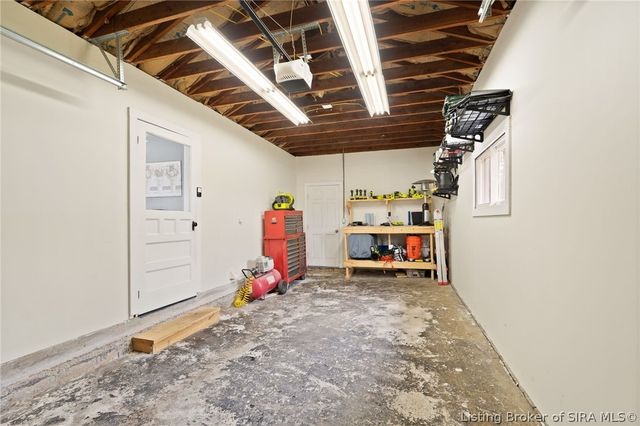 1805 Corydon New Middletown Road SE, Corydon, IN 47112